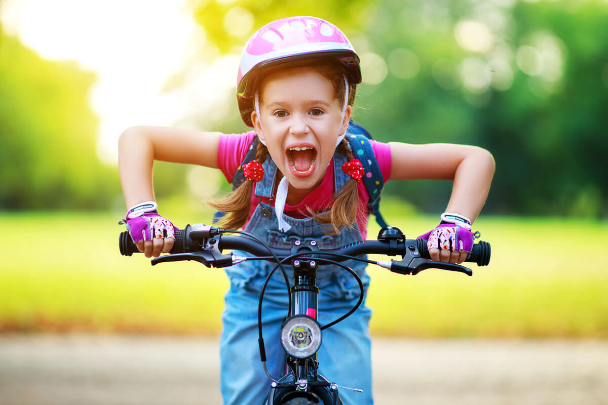  Fahrradstürze gehören zu den häufigsten Ursachen für unfallbedingte Genitalverletzungen bei Kindern.